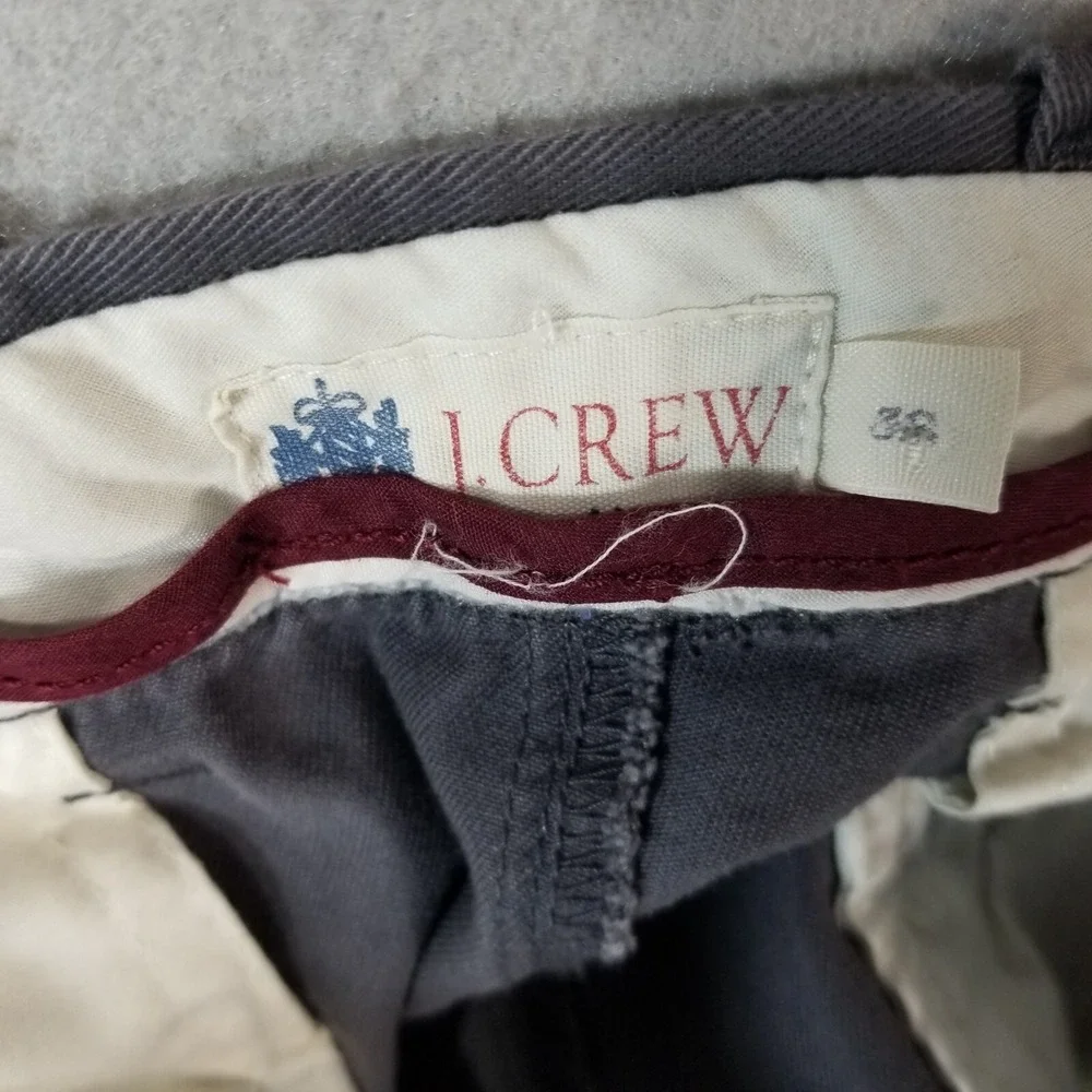 J Crew shorts men's 32x8 Gray cotton embroidered whales outdoor